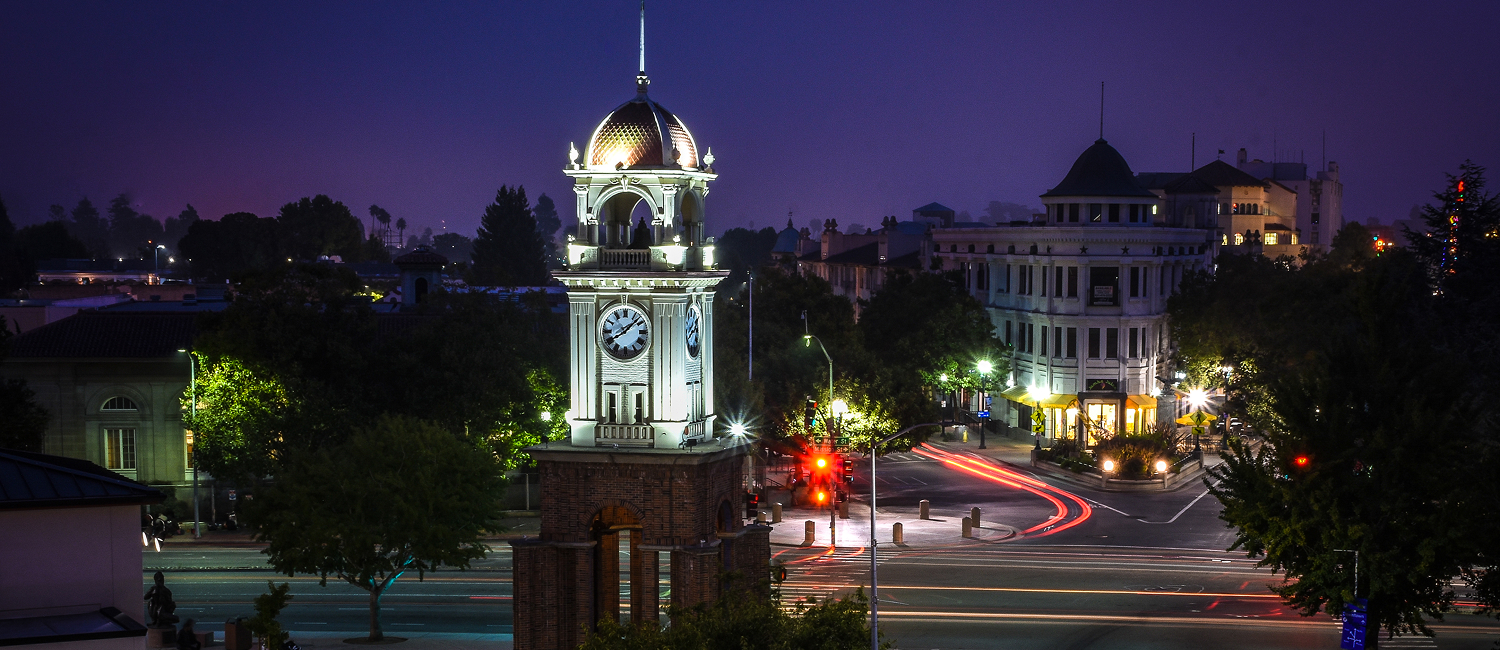 Conveniently Located Near Top Attractions of Santa Cruz
