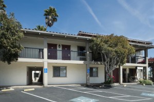 Mission Inn & Suites - Hotel Exterior